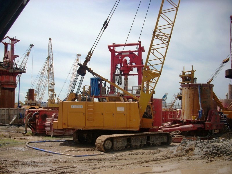 LIEBHERR HS873HD