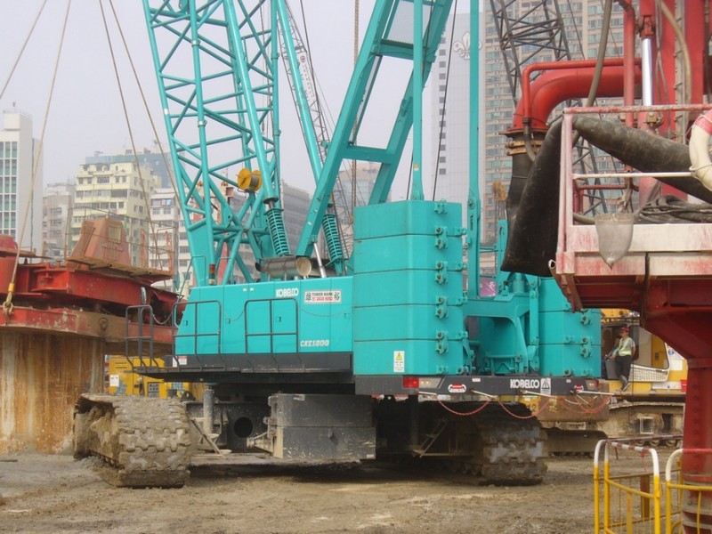 KOBELCO CKE1800-1F