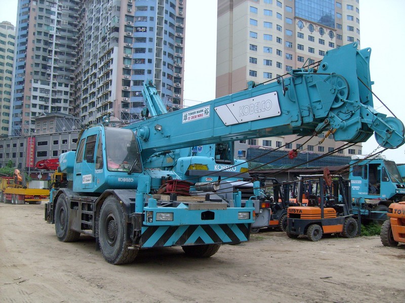 KOBELCO RK250-III