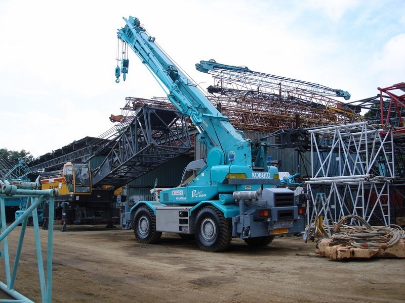 KOBELCO RK250-III